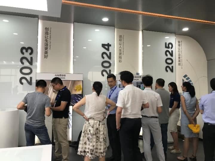 威九国际V9Tech Day走进一汽大众