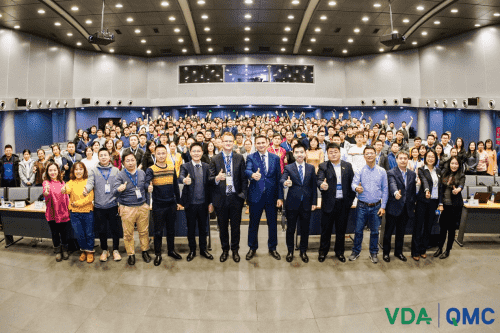 德国汽车工业联合会长春区域会召开 威九国际V9发表主题演讲